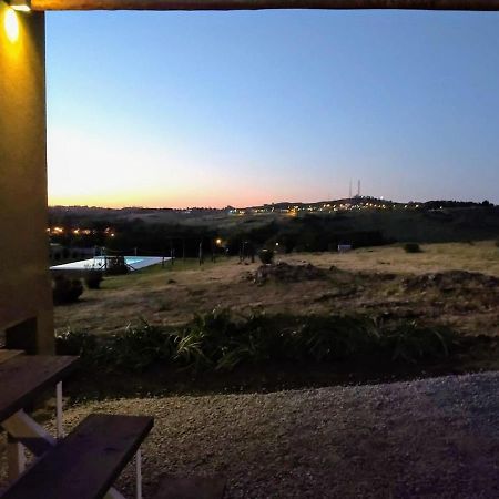 Вилла Tramonto Casa De Huespedes Тандил Экстерьер фото
